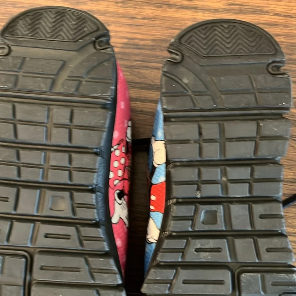 New combo Mickey Minnie Mouse tennis shoes, sneakers, blue pink, women 9, men 7 - Picture 16 of 16